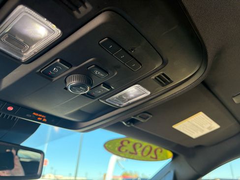 Used 2023 Chevrolet Tahoe LT w/ Luxury Package image 32