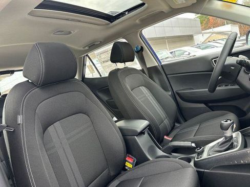 New 2026 Hyundai Venue SEL image 12