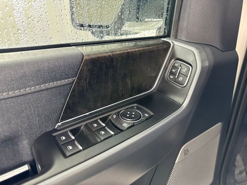 Used 2022 Ford F150 Lariat w/ Max Trailer Tow Package image 10