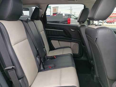 Used 2009 Dodge Journey SXT w/ Premium Convenience Group FWD image 5