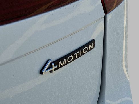 Used 2024 Volkswagen Tiguan SEL R-Line AWD/4WD image 11