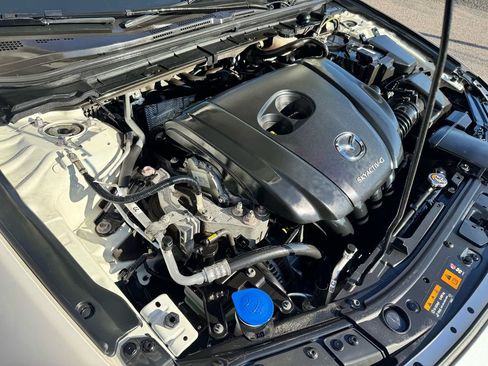 Used 2022 MAZDA MAZDA3 s image 38