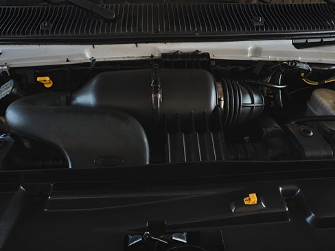 Used 2014 Ford E-150 and Econoline 150 w/ Power Group RWD image 22