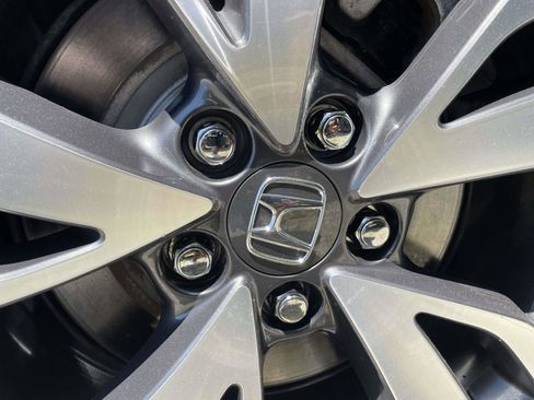 Used 2021 Honda Odyssey Touring image 12