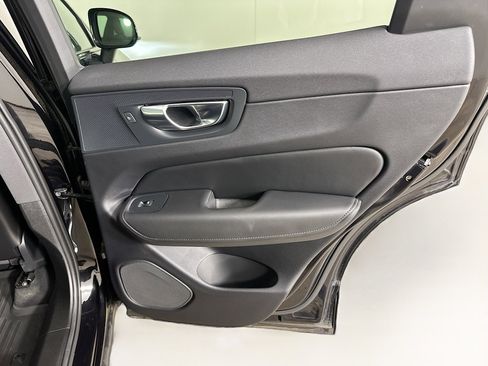 Used 2024 Volvo XC60 B5 Core AWD/4WD image 31