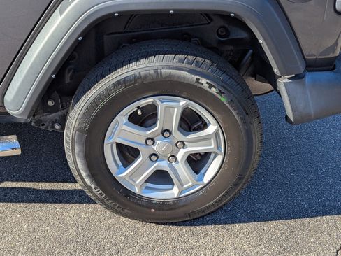 Certified 2022 Jeep Wrangler Sport S image 27