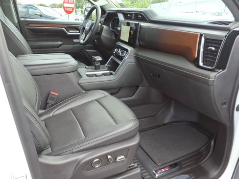 Used 2024 GMC Sierra 1500 Denali w/ Denali Reserve Package AWD/4WD image 31