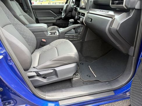 Used 2025 Toyota Tacoma SR5 image 13