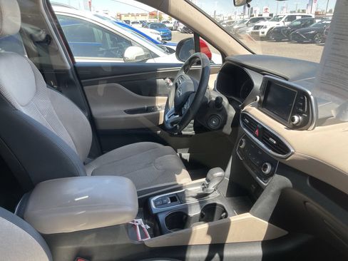 Used 2019 Hyundai Santa Fe SE FWD image 6