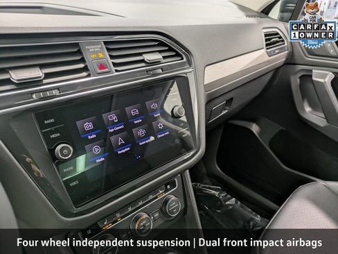 Used 2021 Volkswagen Tiguan SE w/ Panoramic Sunroof Package AWD/4WD image 15