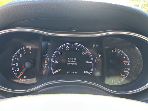 Used 2016 Jeep Grand Cherokee Laredo image 28