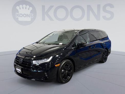 Used 2023 Honda Odyssey Sport image 1