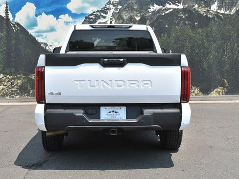 Used 2023 Toyota Tundra SR5 w/ SR5 Convenience Package AWD/4WD image 10