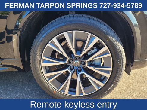 Certified 2022 Volvo XC90 T5 Momentum image 13