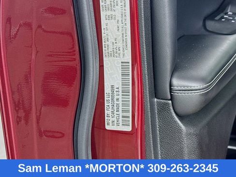 Used 2024 Jeep Grand Cherokee Altitude image 30