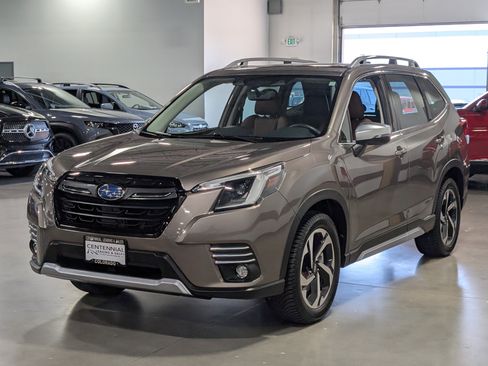Used 2023 Subaru Forester Touring w/ Popular Package #2 AWD/4WD image 3