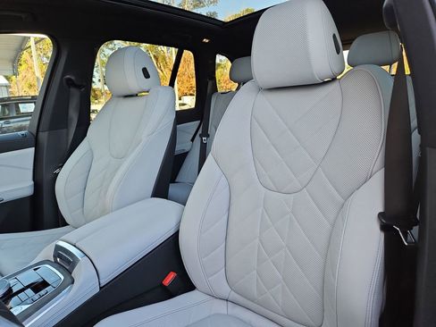 Used 2024 BMW X5 sDrive40i w/ Parking Assistance Package image 26