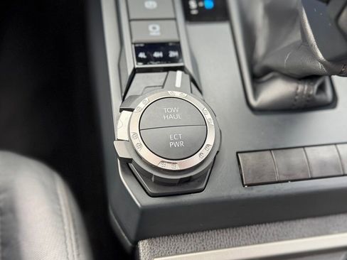 Used 2024 Toyota Tacoma SR5 image 17