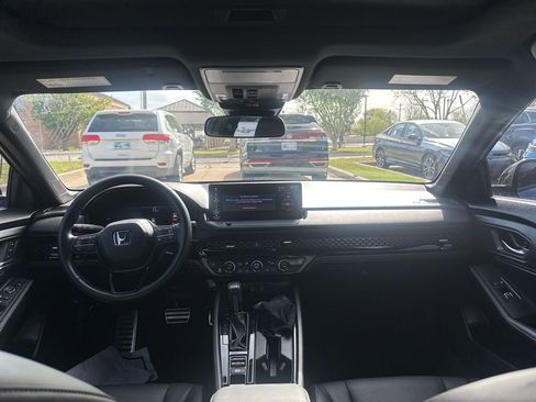 Used 2023 Honda Accord Sport image 19