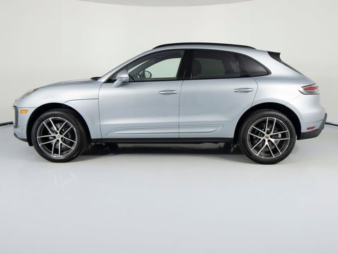 New 2026 Porsche Macan AWD/4WD image 7