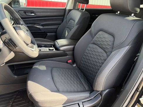 Used 2022 Nissan Pathfinder S AWD/4WD image 33