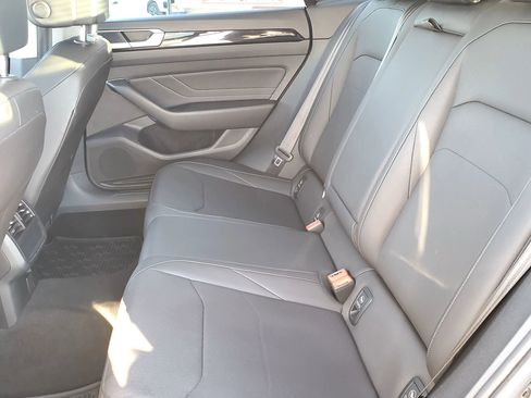 Used 2021 Volkswagen Arteon SE image 13