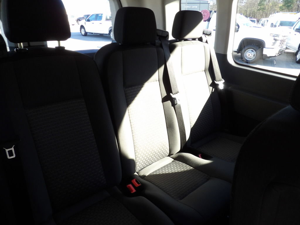 Used 2023 Ford Transit 350 XLT RWD image 31