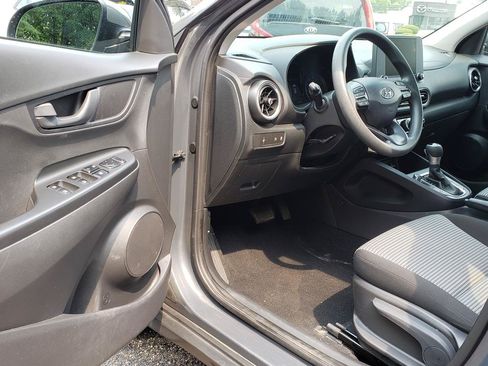 Used 2023 Hyundai Kona SE AWD/4WD image 4