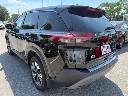 Used 2023 Nissan Rogue SV AWD/4WD image 5