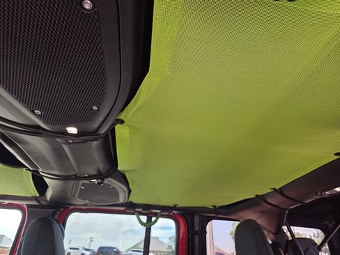 Used 2024 Jeep Wrangler Sport image 24