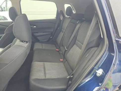 Used 2025 Nissan Rogue SV AWD/4WD image 12