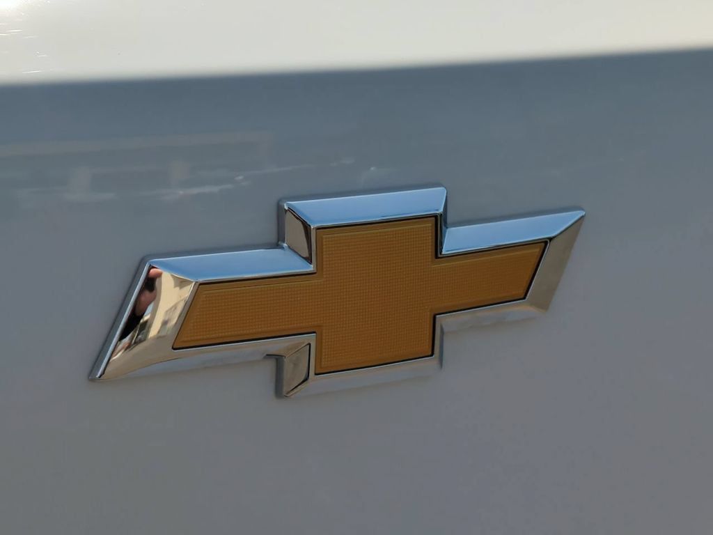 Used 2023 Chevrolet TrailBlazer LS FWD image 28