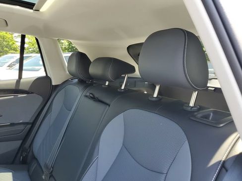New 2026 Volkswagen Tiguan SE AWD/4WD image 9