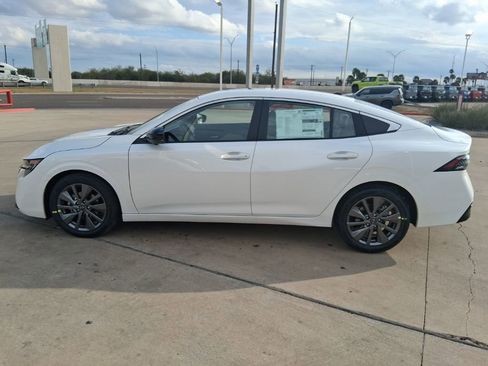 New 2026 Nissan Sentra SL w/ Floor Mat Package FWD image 4