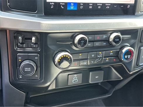New 2025 Ford F350 XLT w/ Black Appearance Package image 29