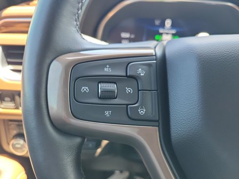 Certified 2024 Chevrolet Suburban High Country w/ Advanced Technology Package AWD/4WD image 29