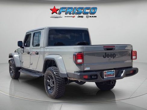 Used 2023 Jeep Gladiator Sport AWD/4WD image 5