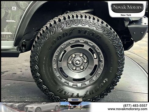 Used 2024 Ford Bronco Everglades image 9