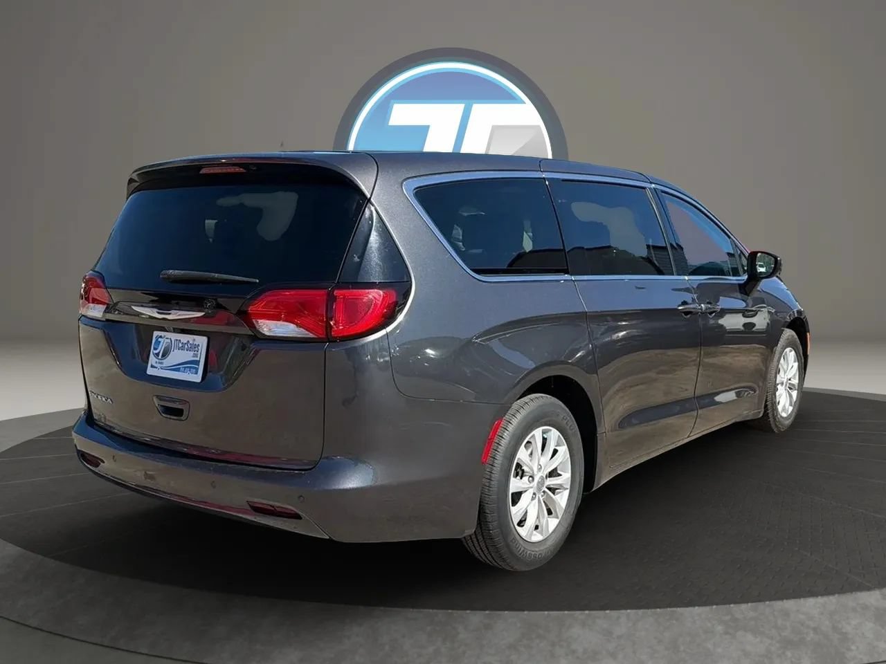 Used 2018 Chrysler Pacifica LX w/ Tire & Wheel Group FWD image 19