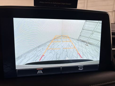 Used 2023 GMC Yukon XL SLE w/ Gmc Pro Safety Plus Package image 15