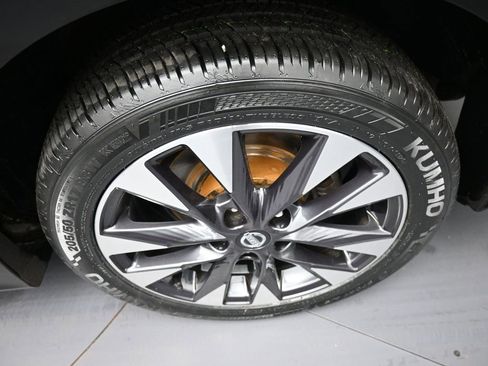 Used 2016 Nissan Sentra SR image 15