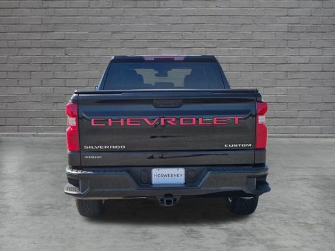 Used 2025 Chevrolet Silverado 1500 Custom AWD/4WD image 4
