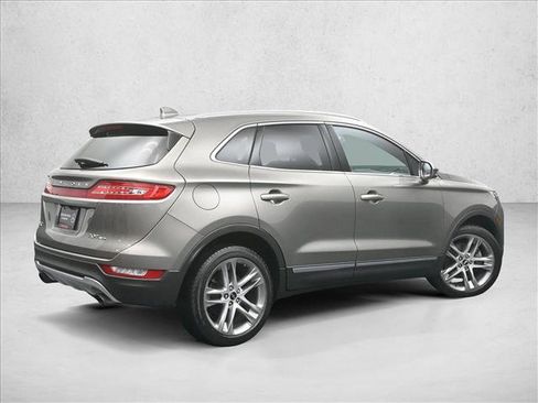 Used 2017 Lincoln MKC Reserve image 2