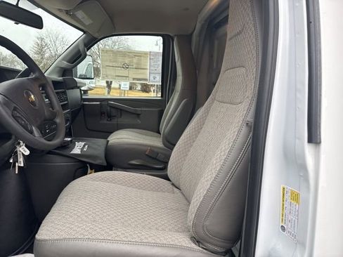 New 2025 Chevrolet Express 3500 w/ Power Convenience Package RWD image 18