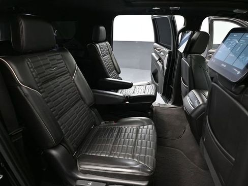 Used 2021 Cadillac Escalade ESV Premium Luxury Platinum image 57