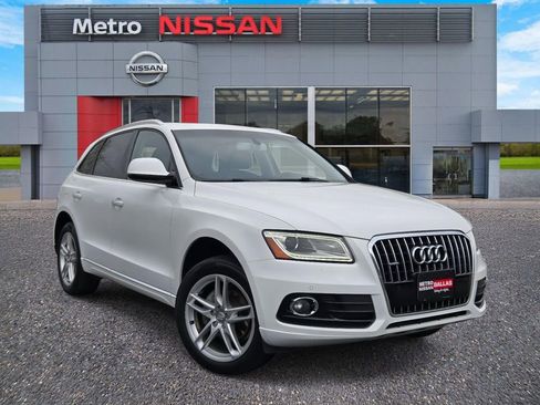 Used 2017 Audi Q5 2.0T Premium Plus w/ Technology Package image 1