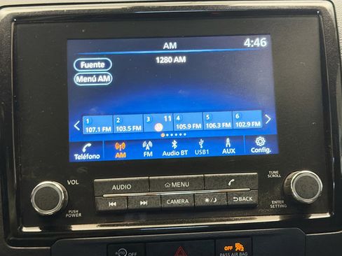 Used 2024 Nissan Frontier SV image 9