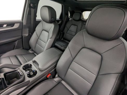 New 2026 Porsche Cayenne AWD/4WD image 5