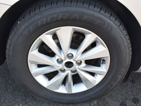 Used 2016 Kia Sedona LX w/ Option Group 020 image 47