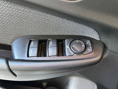 Used 2023 Chevrolet TrailBlazer LT FWD image 20